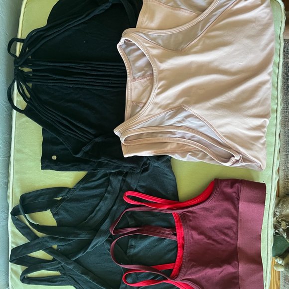 Fabletics Bundle (XS/S) - Picture 2 of 2
